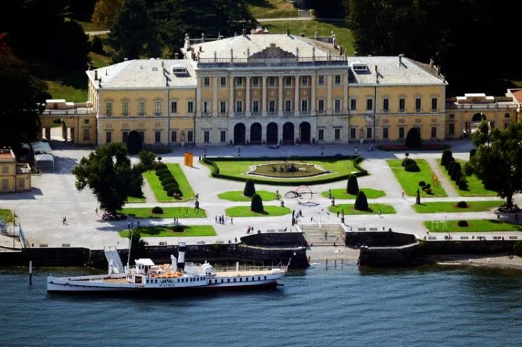 villa olmo boat tour